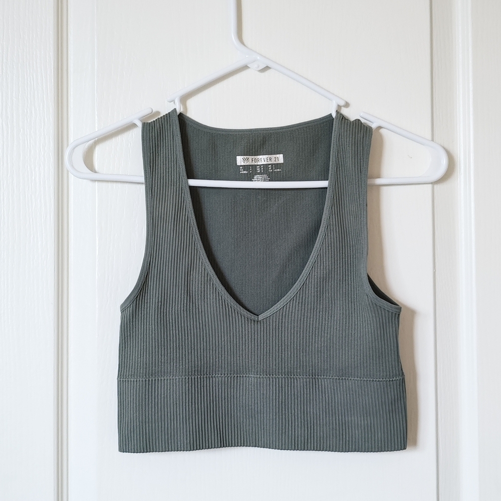 Forever 21 Ribbed Gray Crop Top